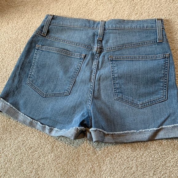 NWT J.Crew high rise denim short with button fly, women’s 28 - Picture 2 of 3